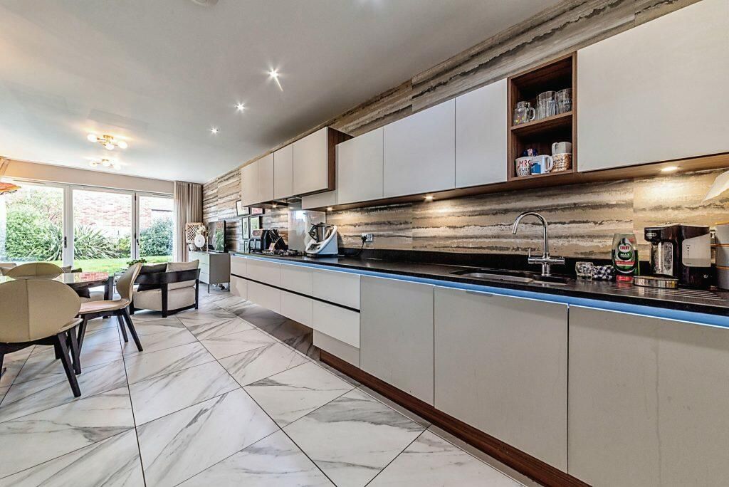 Additional image 2 of 5 bed detached house for saleCardington Way, Newark NG24