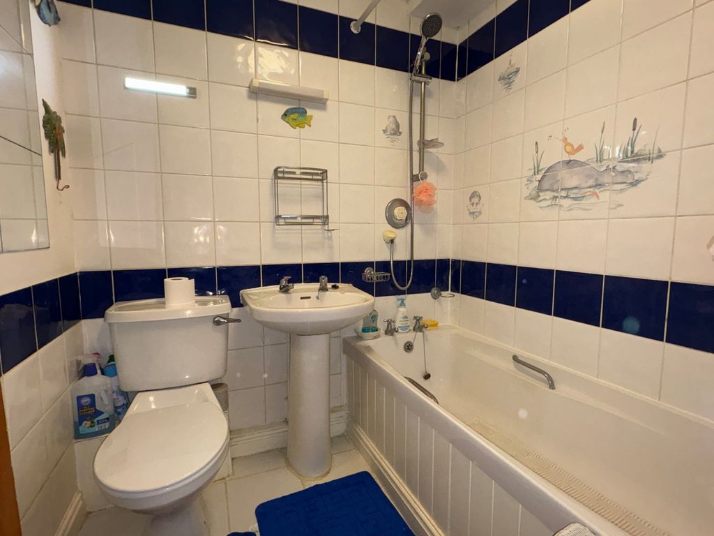 Additional image 8 of 2 bed terraced house for saleSherborne Street, Lechlade, Gloucestershire GL7