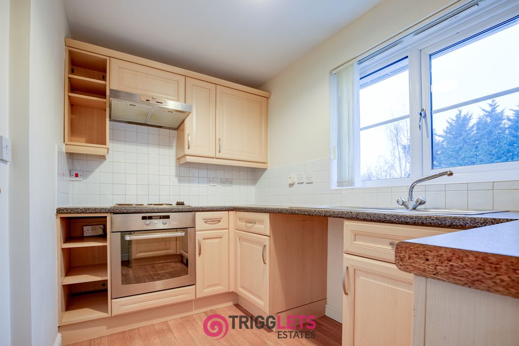 Additional image 2 of 2 bed flat for saleTownlands Close, Wombwell, Barnsley S73