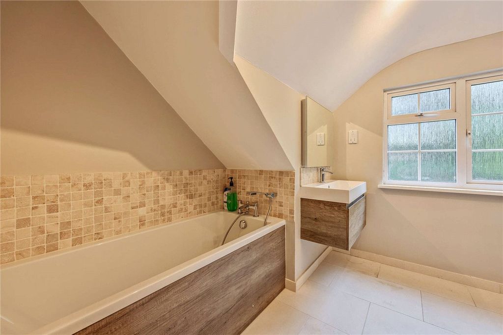 Additional image 18 of 5 bed detached house for saleAndover Road, Newbury, Berkshire RG14