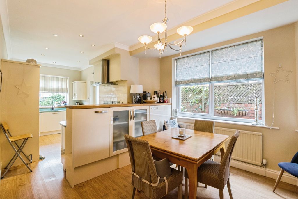 Additional image 6 of 4 bed semi-detached house for saleWorsley Road, Lytham St. Annes FY8
