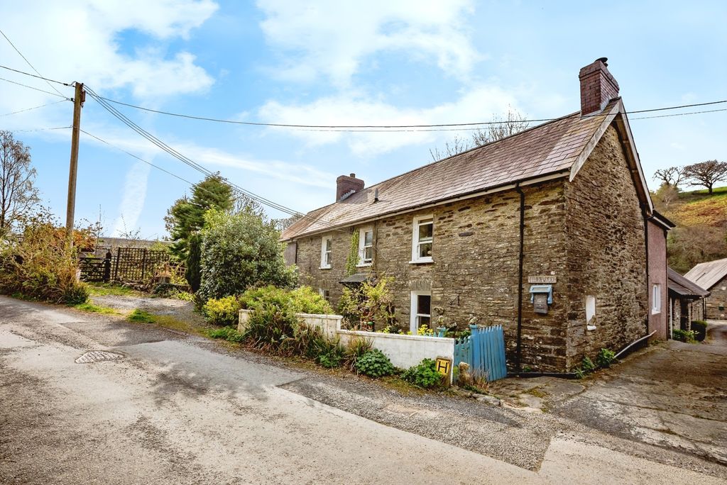 4 bed detached house for saleVelindre, Llandysul, Carmarthenshire SA44