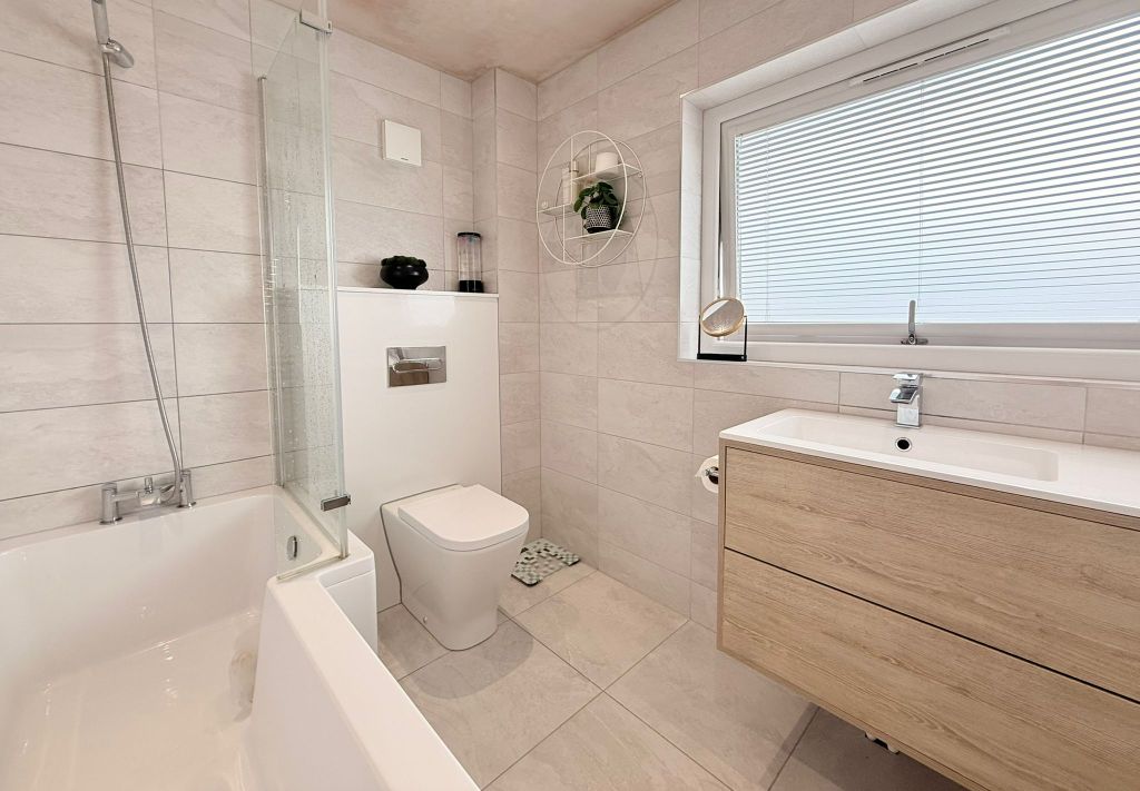 Additional image 29 of 4 bed semi-detached house for salePark Road, Falkirk FK2