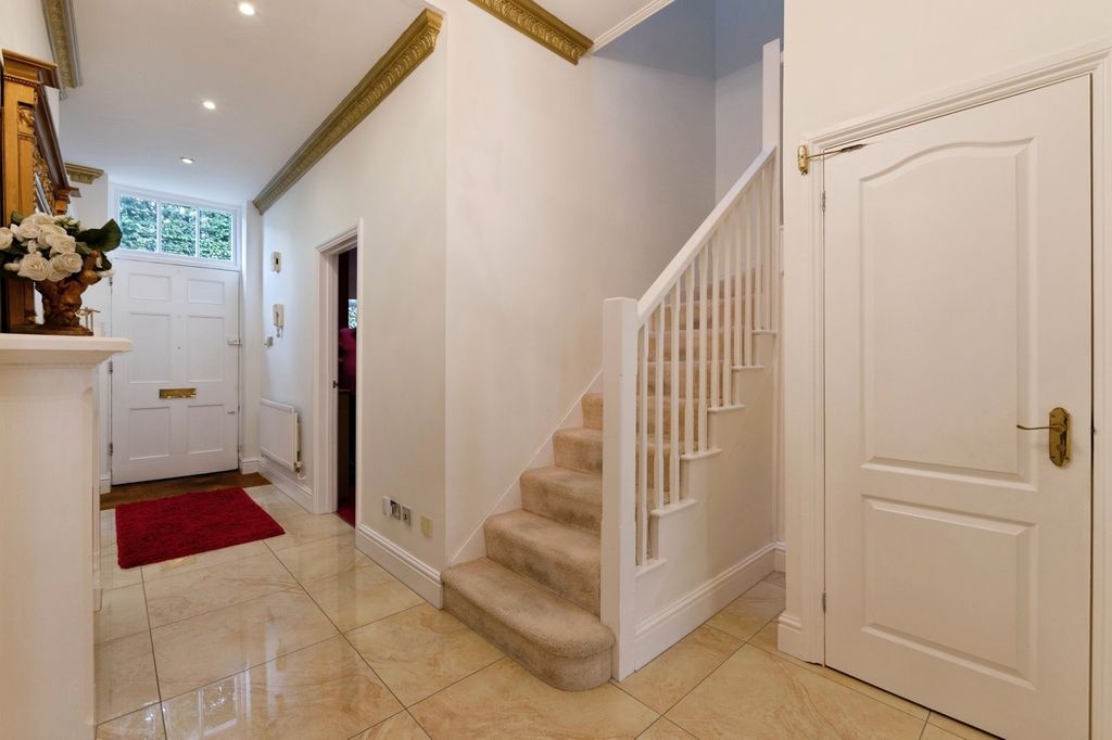 Additional image 13 of 2 bed terraced house for saleHigh Street, Ongar, Essex CM5