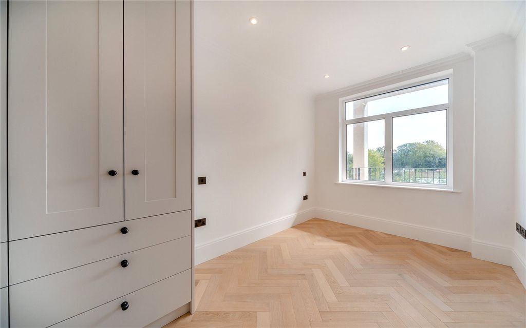 Additional image 6 of 2 bed flat for saleWesthorpe House, Marlow, Buckinghamshire SL7