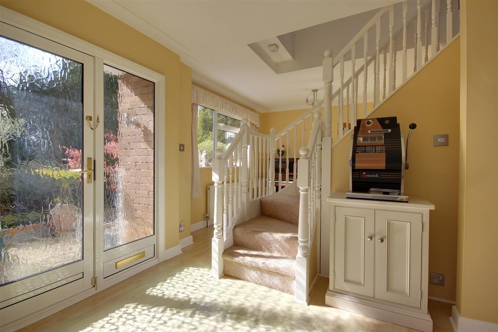 Additional image 6 of 6 bed detached house for saleWoodlands Rise, North Ferriby HU14