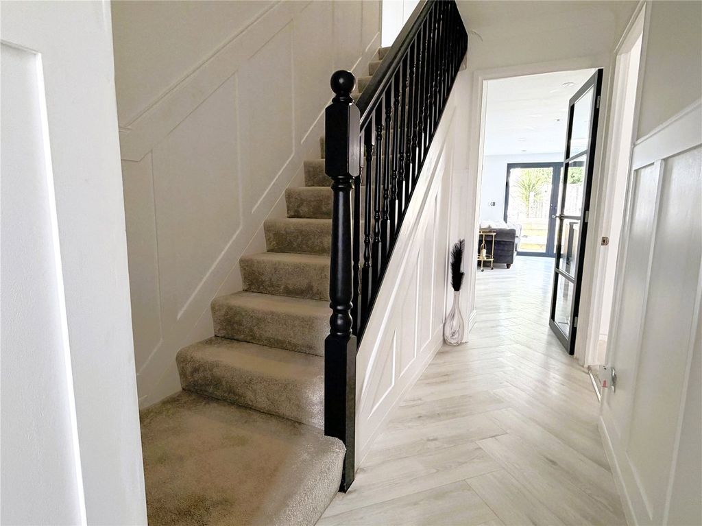 Additional image 8 of 4 bed detached house for saleSt Athan Close, Melksham, Wiltshire SN12
