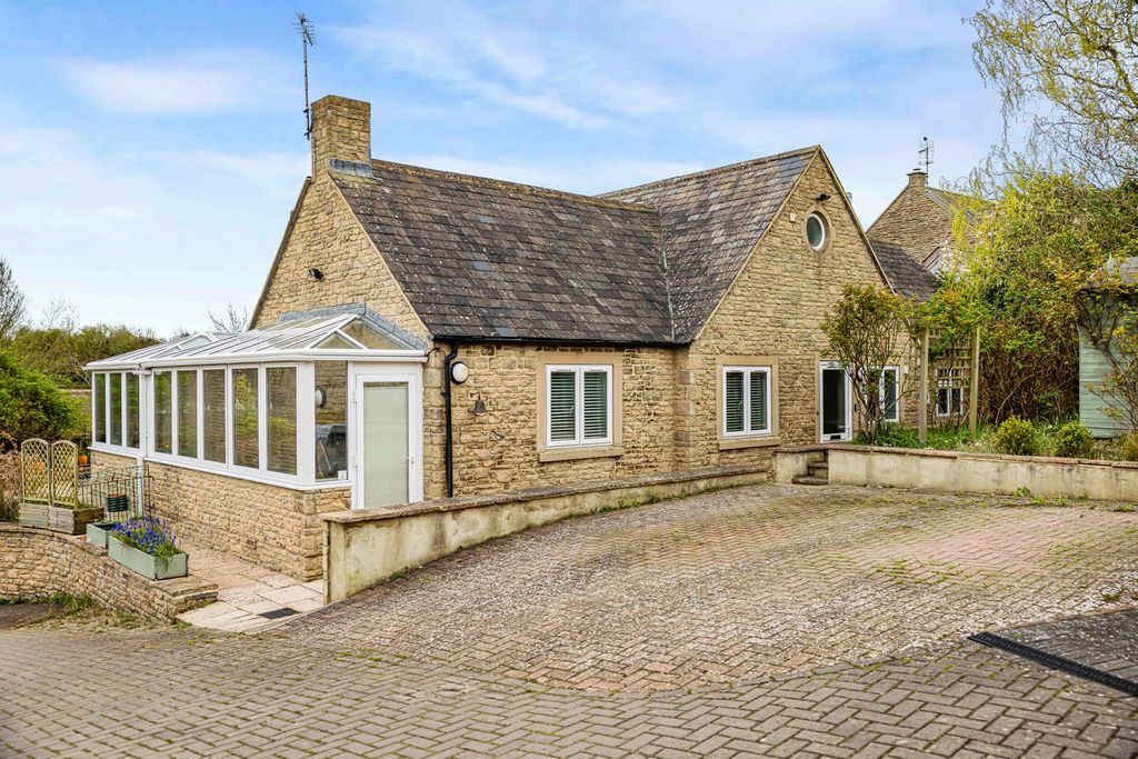 4 bed bungalow for saleBaskerville, Malmesbury, Wiltshire SN16