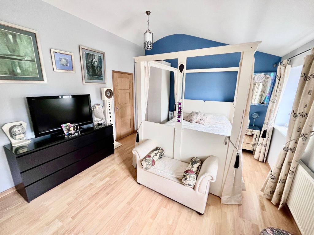 Additional image 18 of 5 bed detached house for saleDulwich Close, Newport Pagnell MK16