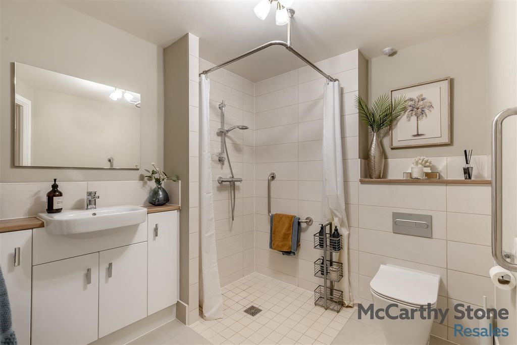 Additional image 12 of 2 bed flat for saleTeedon Lane, Olney MK46