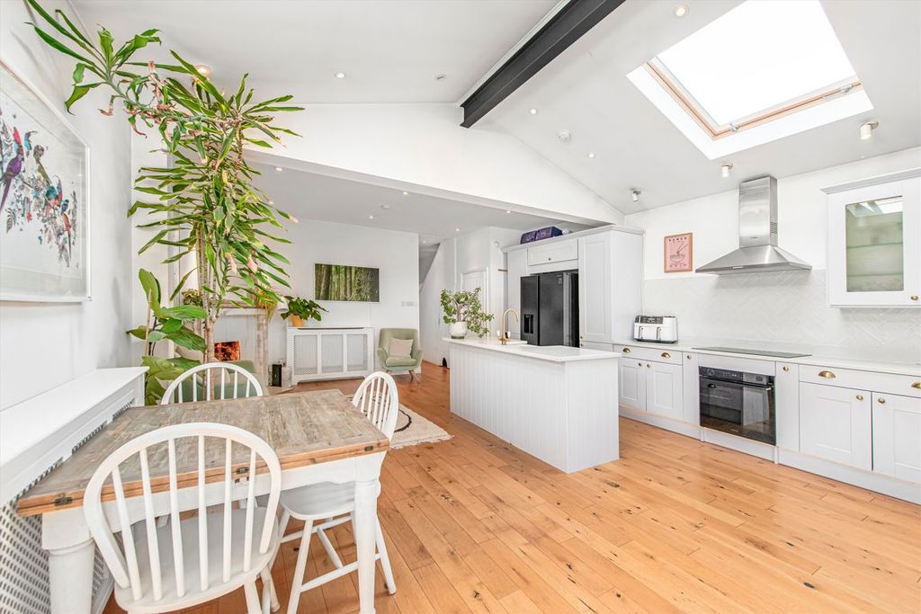 3 bed end terrace house for saleInglemere Road, Tooting CR4