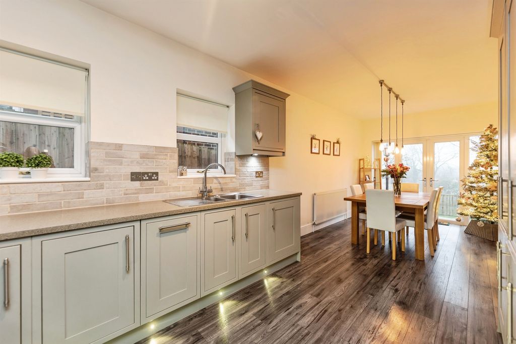 Additional image 5 of 4 bed detached house for saleDarrington Road, Pontefract WF8