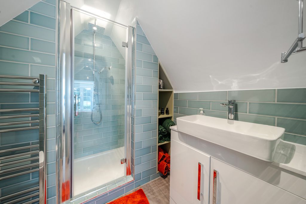 Additional image 17 of 1 bed flat for saleListon Road, Marlow SL7