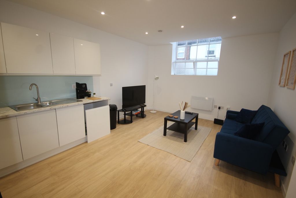 Additional image 2 of 2 bed flat for saleFlat 1, The Old Victorian School, Albert Street, Newark NG24