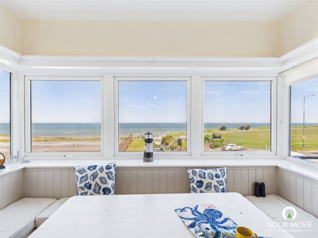2 bed flat for saleNorthumberland Avenue, Margate, Kent CT9
