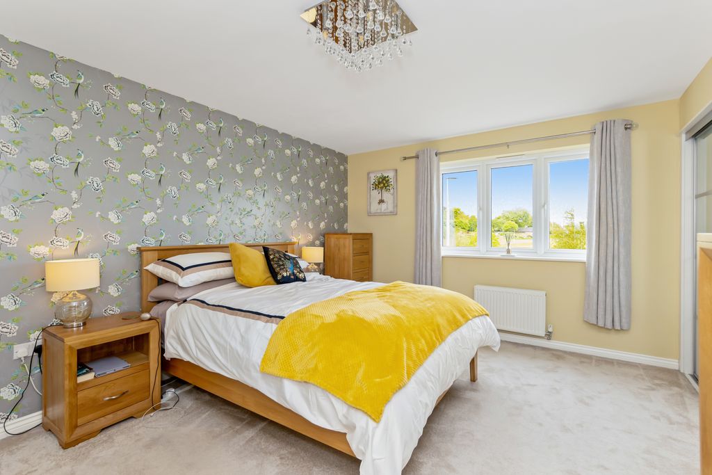 Additional image 9 of 4 bed detached house for sale4 Corby Craig Crescent, Bilston, Roslin EH25