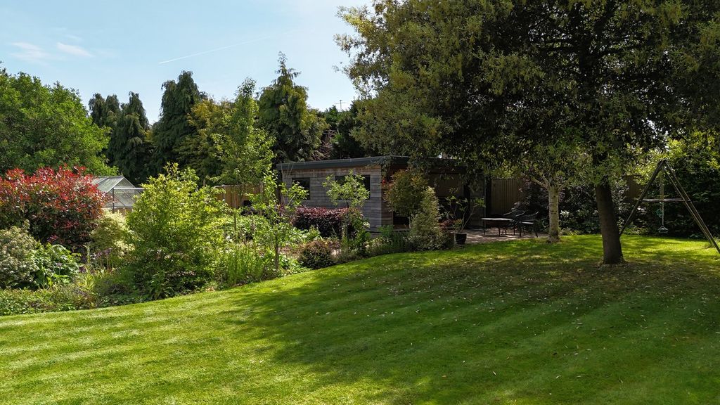Additional image 28 of 5 bed detached house for saleGrove Road, Newbury RG14