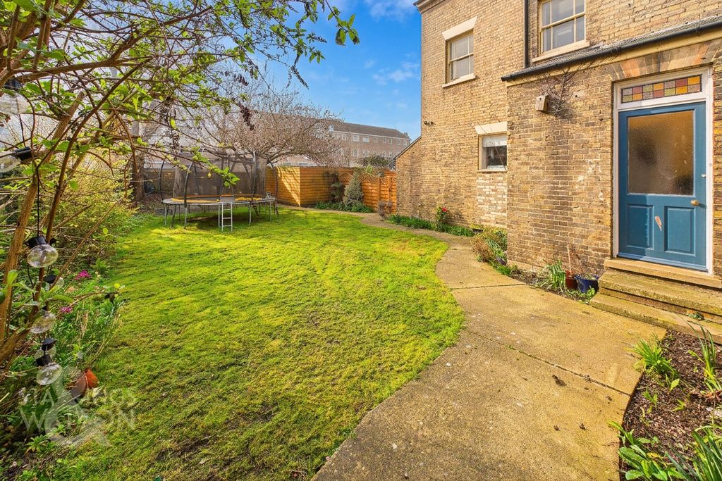 Additional image 31 of 6 bed detached house for saleKirkley Cliff Road, Lowestoft NR33