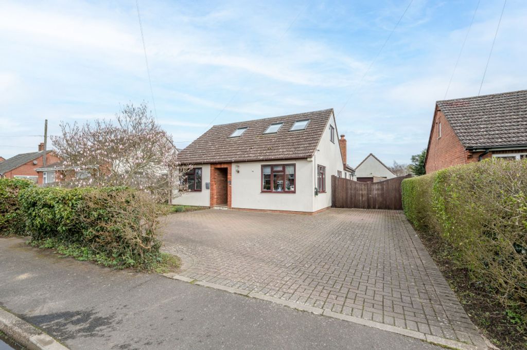 4 bed property for saleSouthfield Drive, Leiston IP16