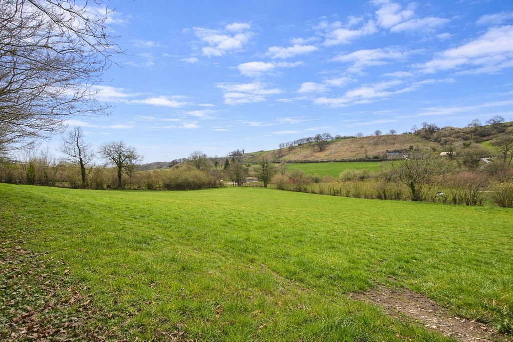 3 bed farm for saleDrefach, Llanybydder SA40 photo 5