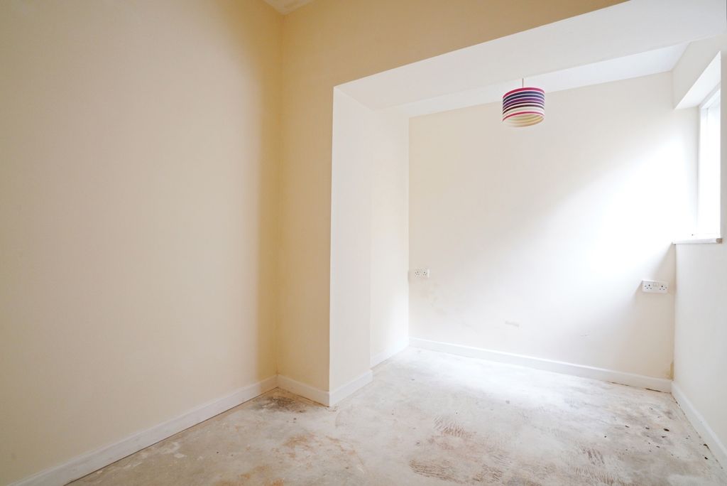 Additional image 7 of 2 bed flat for saleBodmin Hill, Lostwithiel, Cornwall PL22