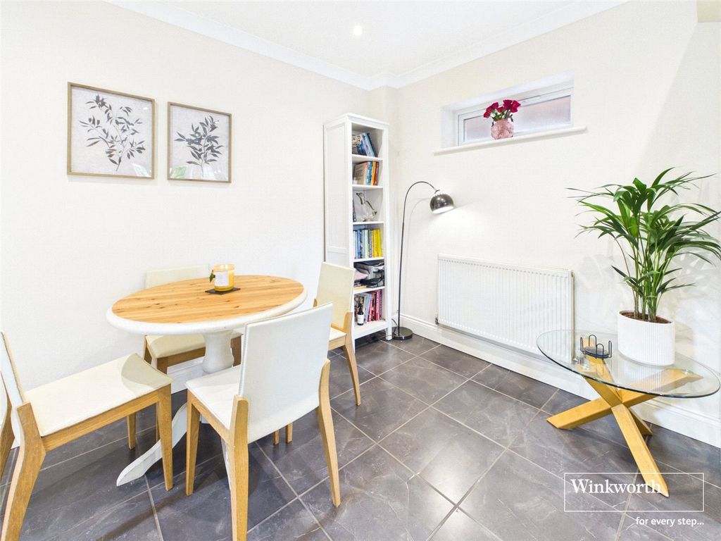 Additional image 10 of 4 bed detached house for saleEssex Street, Newbury, Berkshire RG14
