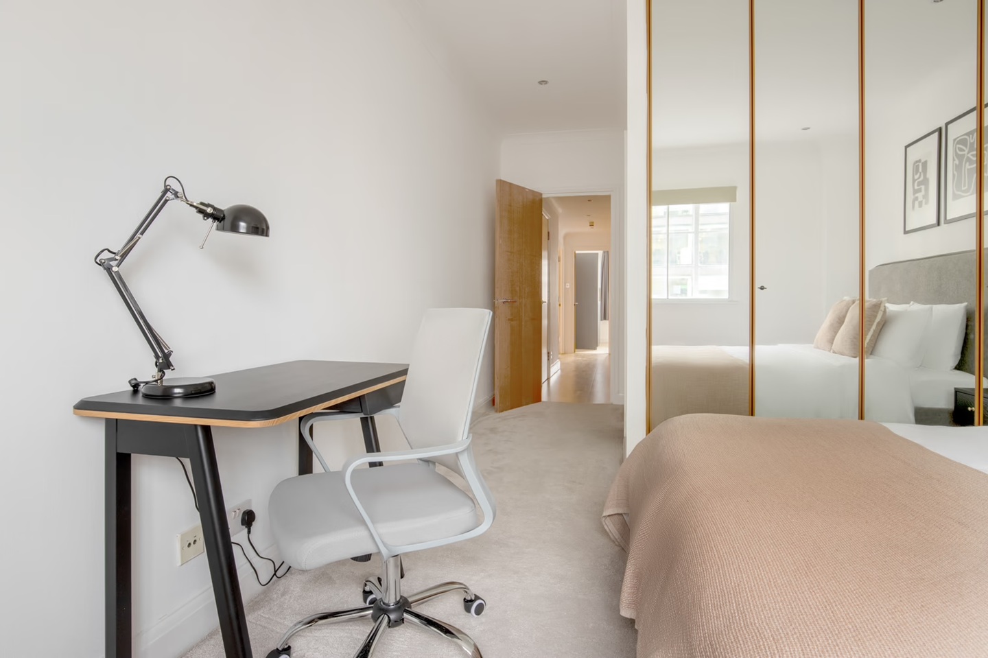 2 Bed Flat, North Block, SE1, N1 7GU