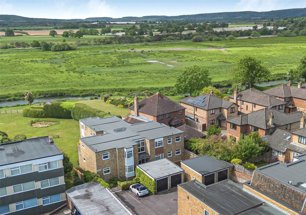 Additional image 19 of 2 bed flat for saleLower Street, Pulborough, West Sussex RH20