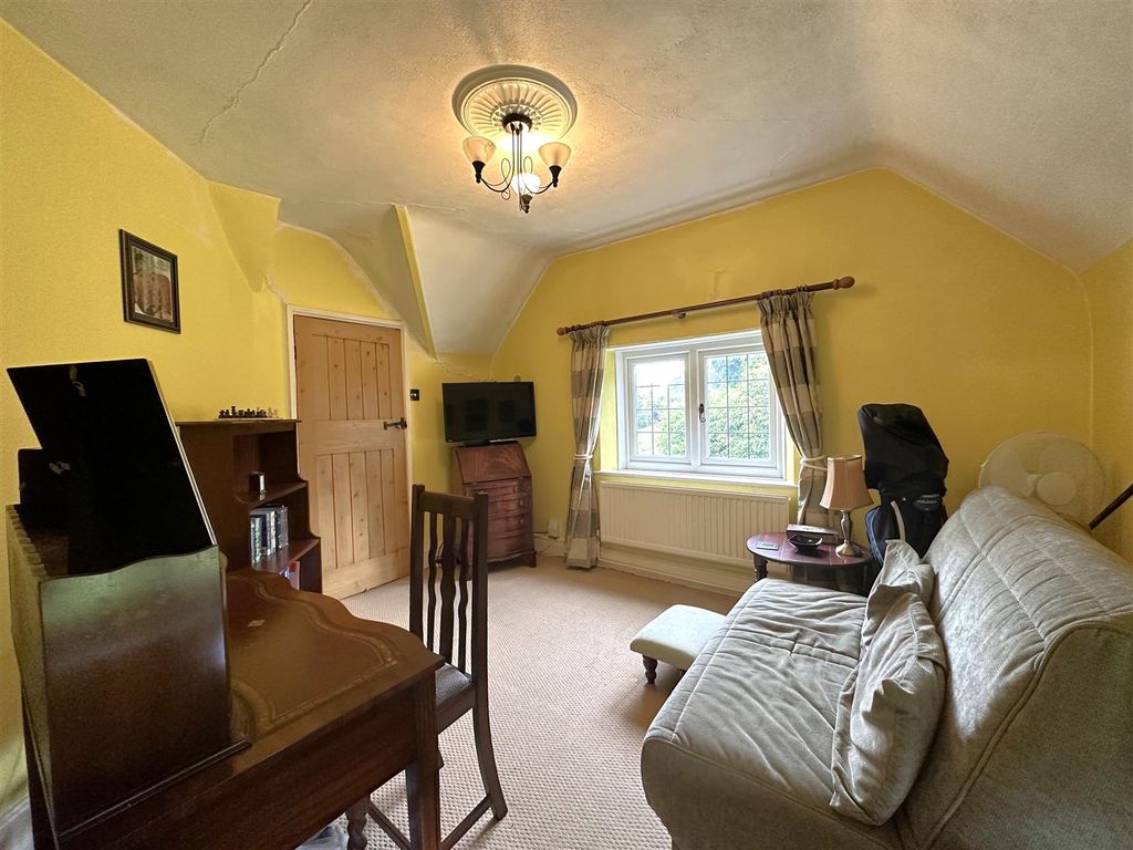 Additional image 15 of 3 bed detached house for saleThe Cottage, Beacon Hill Road, Newark NG24