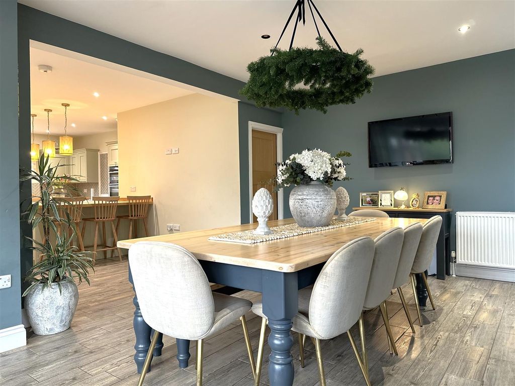 Additional image 11 of 5 bed detached house for saleLondon Road, Balderton, Newark NG24