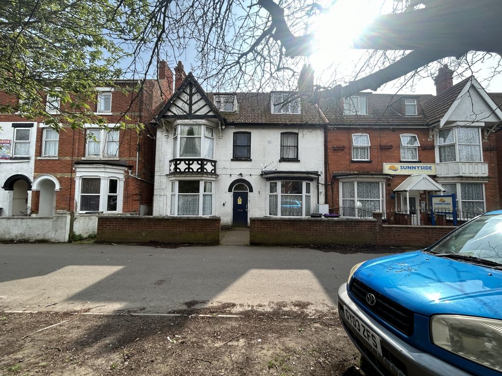 Additional image 2 of 1 bed flat for saleScarbrough Avenue, Skegness PE25