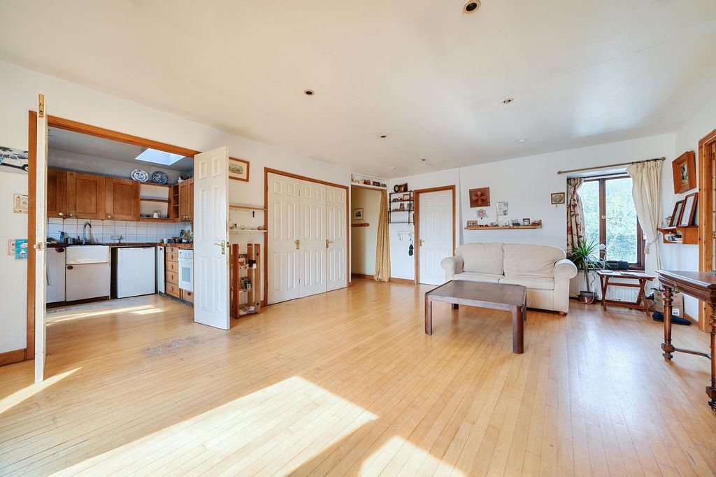 Additional image 4 of 3 bed maisonette for saleBriarwood Workshop And Studio, Bepton Road, Midhurst GU29