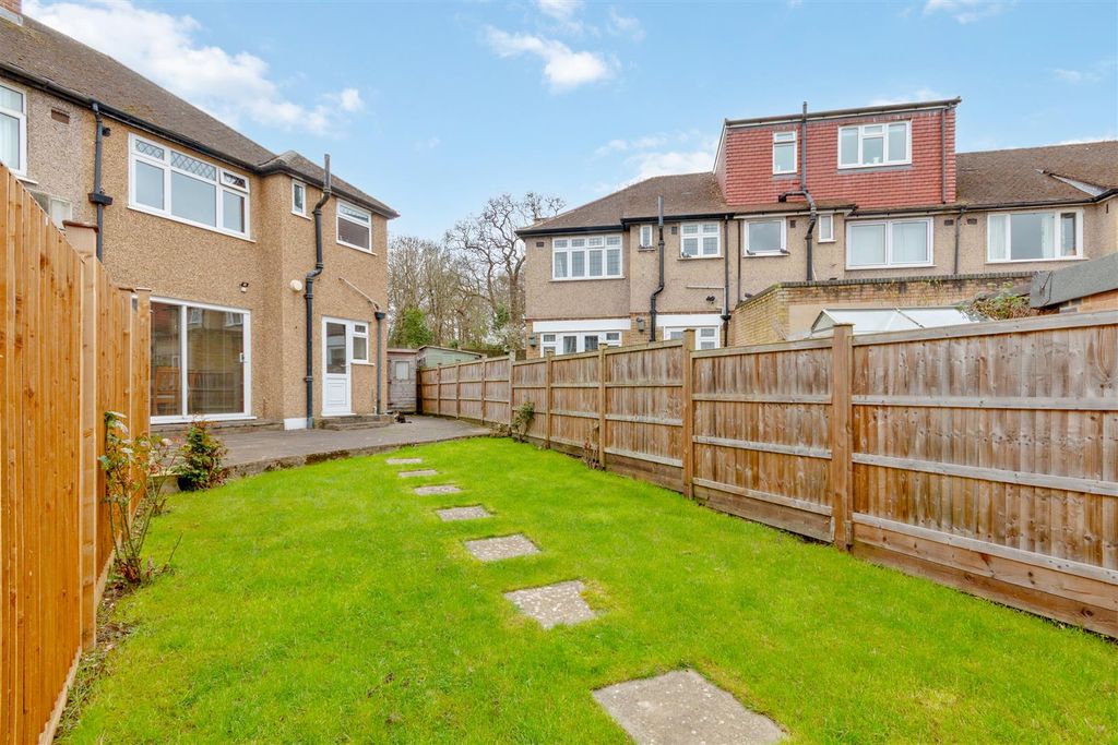 Additional image 7 of 3 bed semi-detached house for saleNorthernhay Walk, Morden SM4