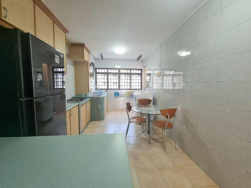 704 West Coast Road photo 5