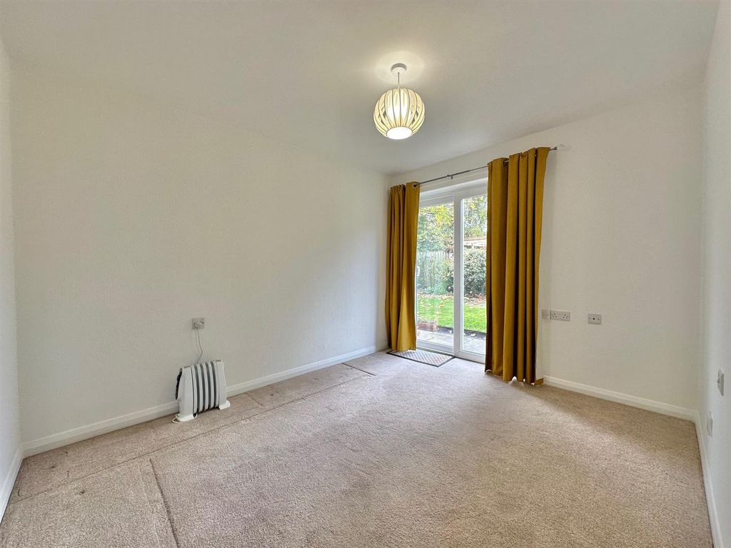 Additional image 15 of 2 bed flat for saleYew Tree Drive, Nantwich, Cheshire CW5