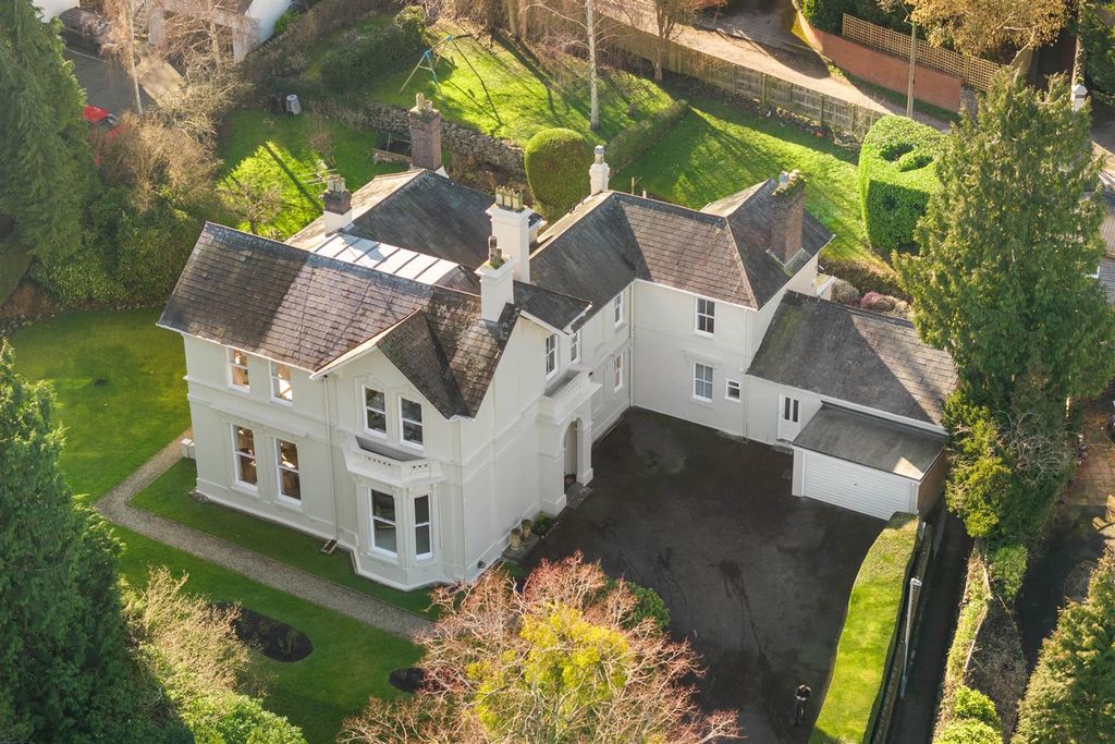 6 bed detached house for saleGraham Road, Great Malvern WR14