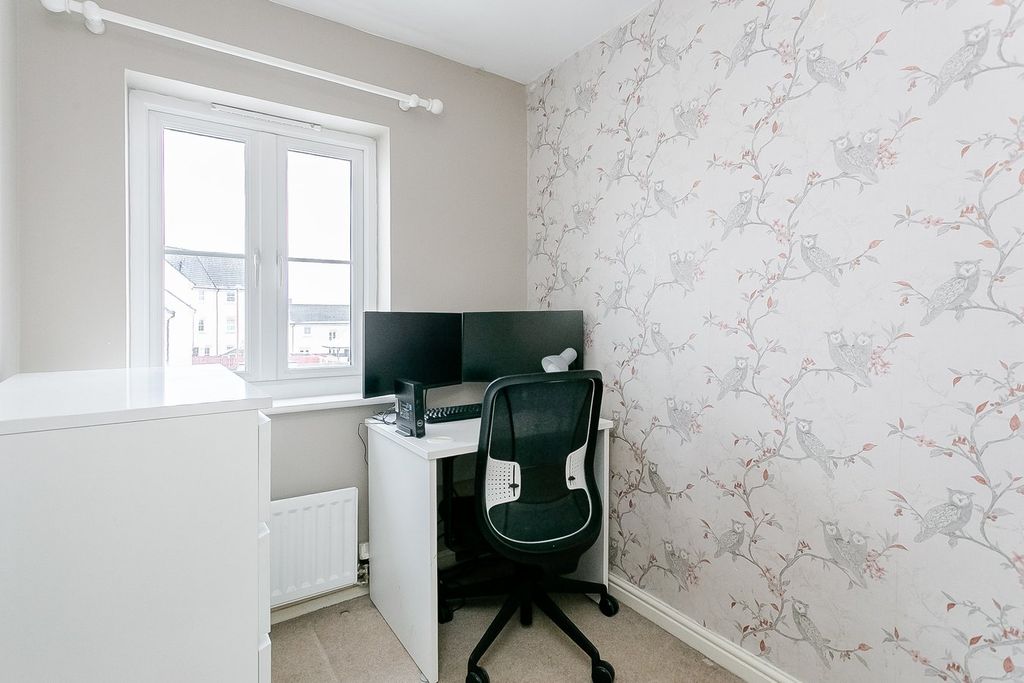 Additional image 17 of 3 bed terraced house for saleBurnbrae Pend, Bonnyrigg EH19