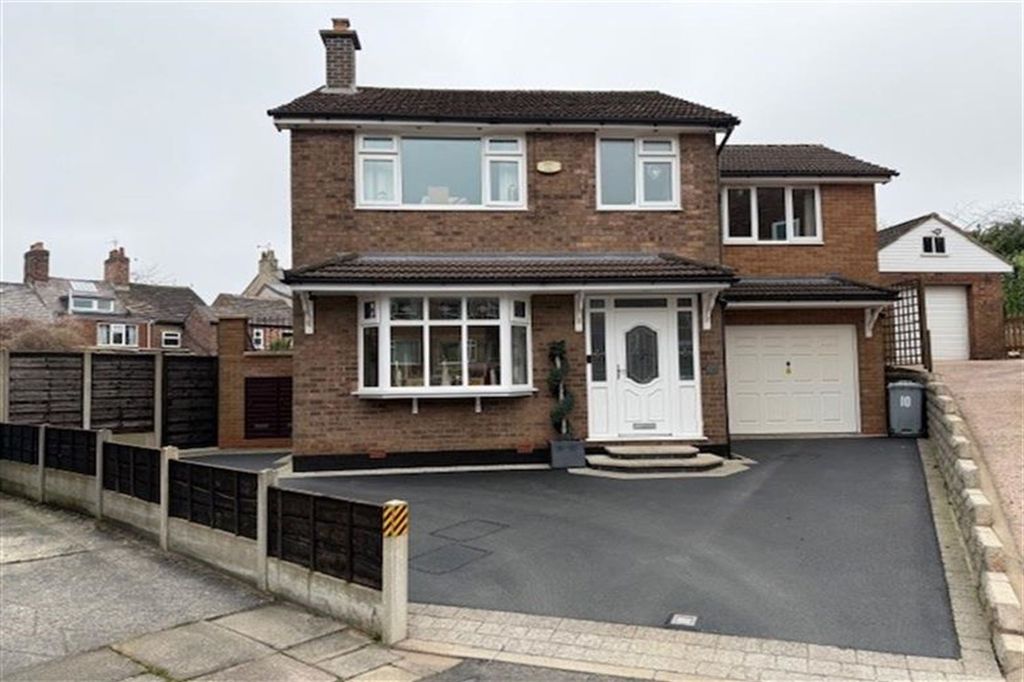 4 bed detached house for salePine Close, Macclesfield SK10