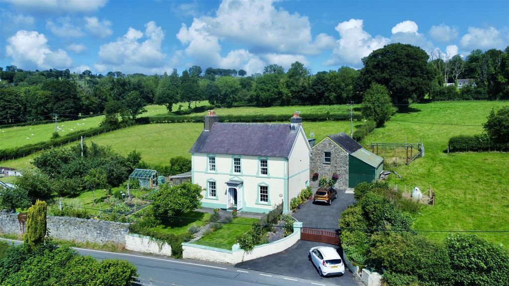 4 bed farm for salePontsian, Llandysul SA44