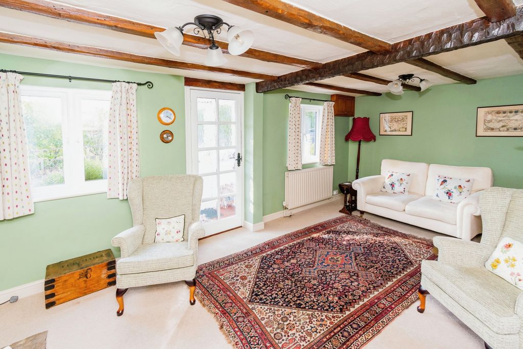 Additional image 12 of 3 bed cottage for salePikes Hill, Lyndhurst, Hampshire SO43