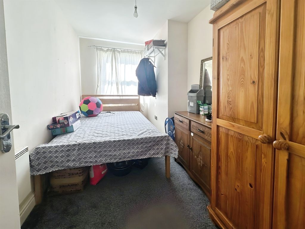 Additional image 8 of 2 bed flat for saleOlsen Rise, Lincoln LN2