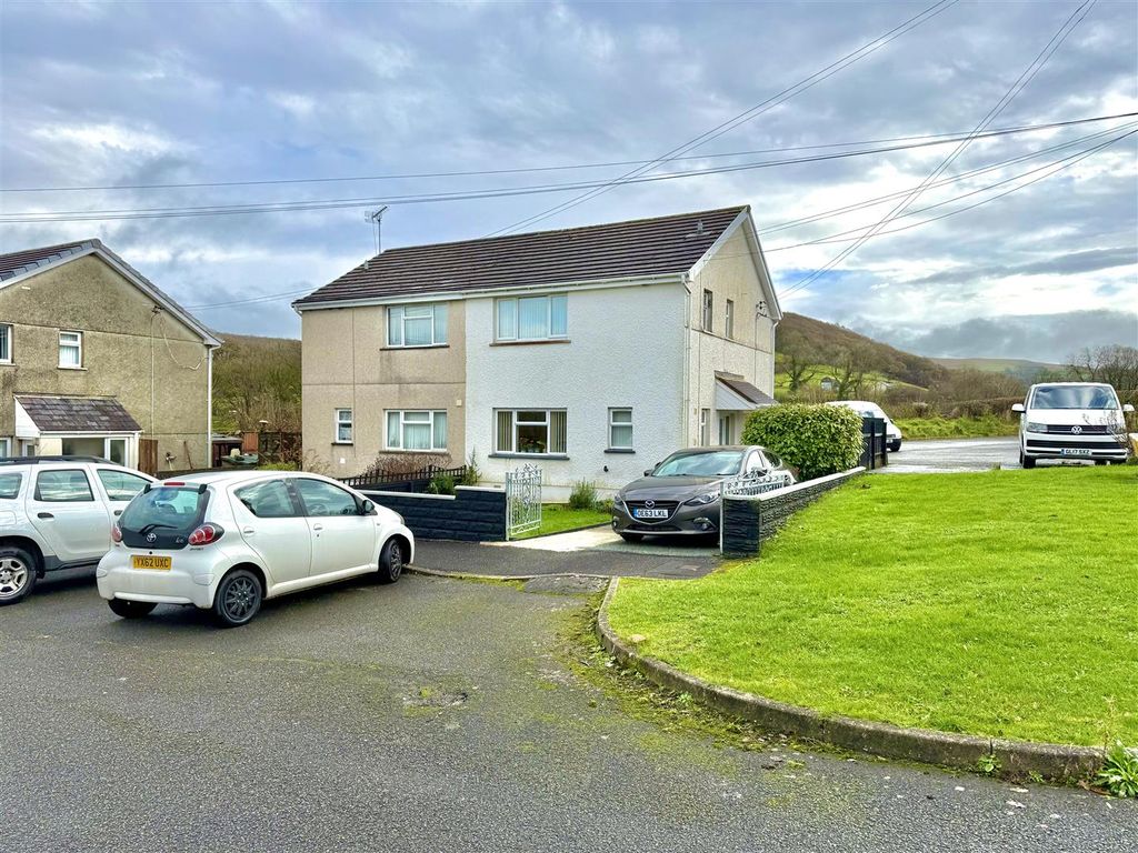 2 bed property for saleBro Rhydybont, Llanybydder SA40