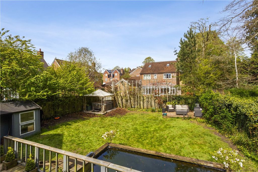 Additional image 17 of 6 bed detached house for saleKelham Gardens, Marlborough, Wiltshire SN8