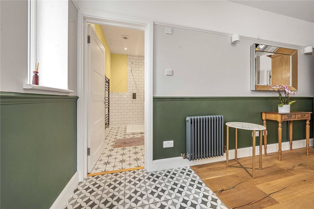 Additional image 10 of 5 bed semi-detached house for saleMatlock Way, New Malden KT3