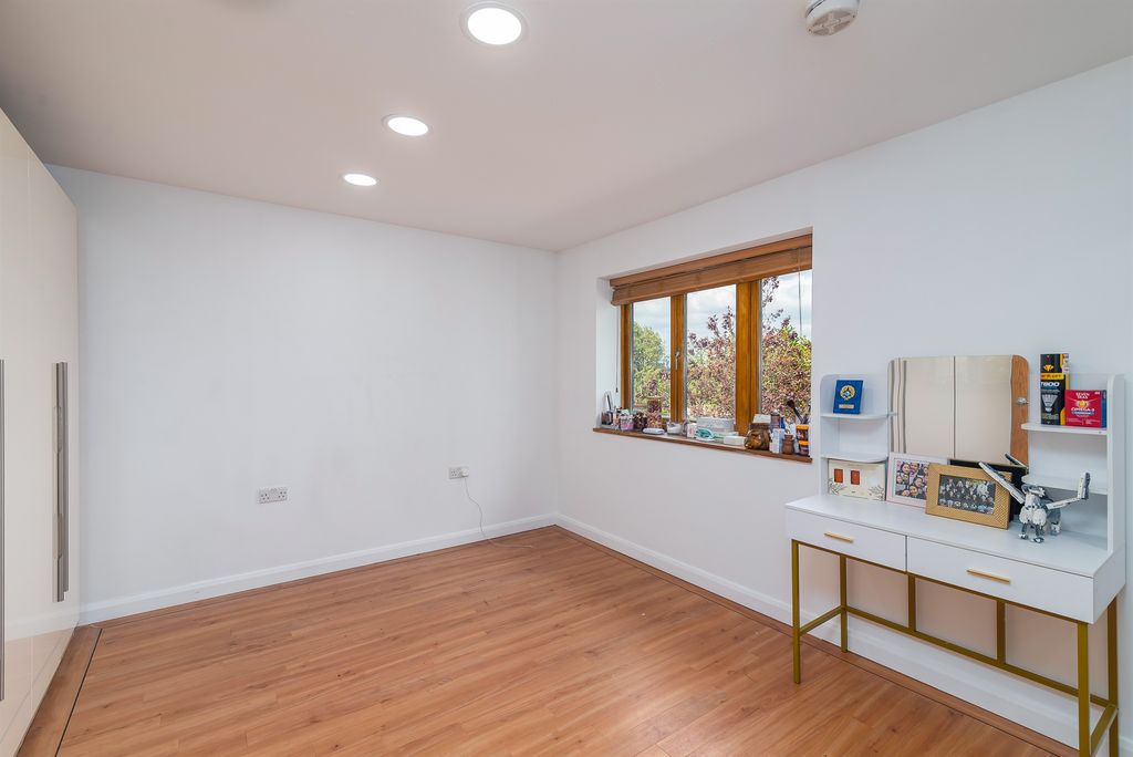 Additional image 15 of 5 bed detached house for saleLangford Road, Maldon CM9