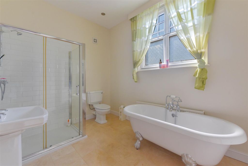 Additional image 22 of 5 bed detached house for saleThe Drive, Kingsley, Northampton NN1