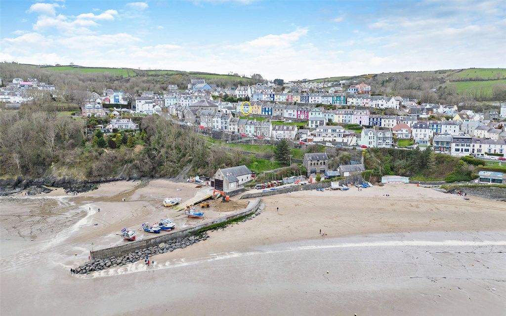 4 bed terraced house for saleHigh Terrace, New Quay, Ceredigion SA45