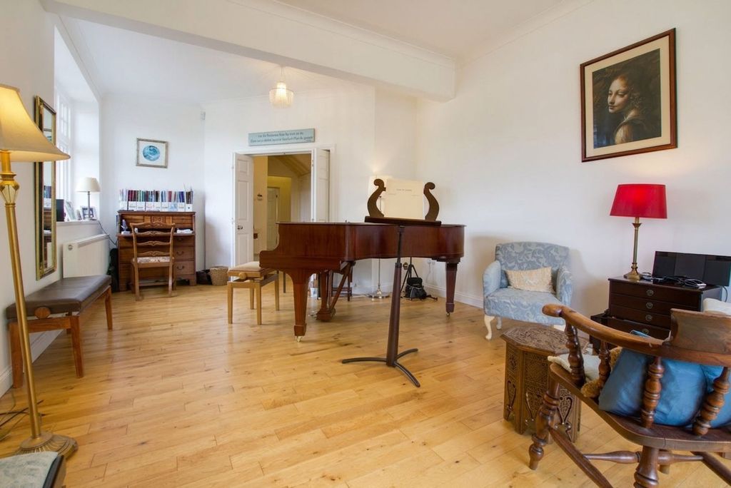 5 bed semi-detached house for saleKnighton Road, Leicester LE2 photo 3