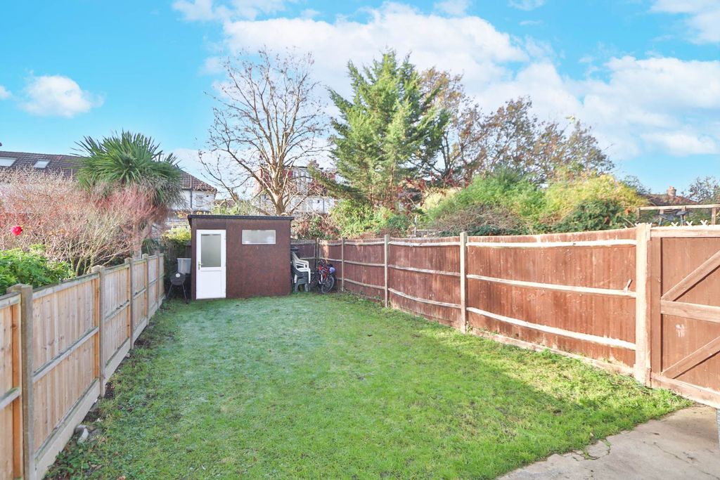 Additional image 7 of 3 bed end terrace house for saleByron Avenue, New Malden KT3