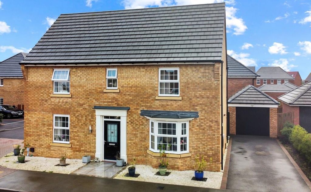 4 bed detached house for saleBlenheim Avenue, Fernwood, Newark NG24